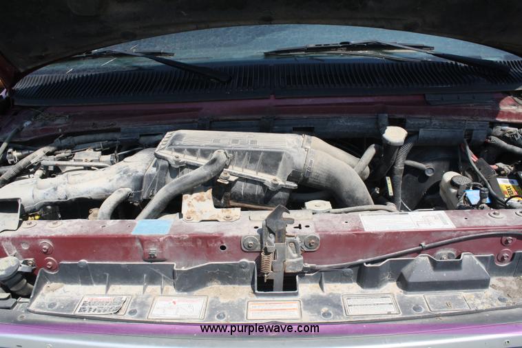 image for item A2290 1994 Ford E150 van