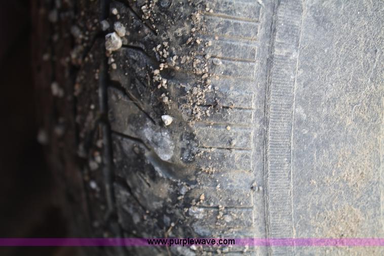 image for item A2290 1994 Ford E150 van