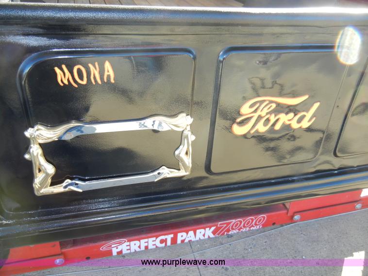 image for item A3362 1948 Ford pickup truck