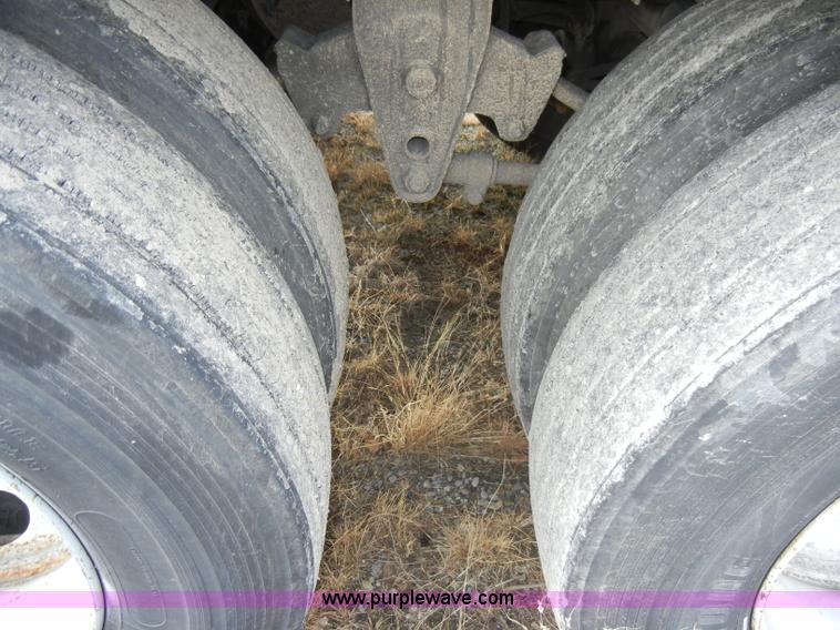 image for item A3371 1996 Wabash P-102CW 53' dry van trailer