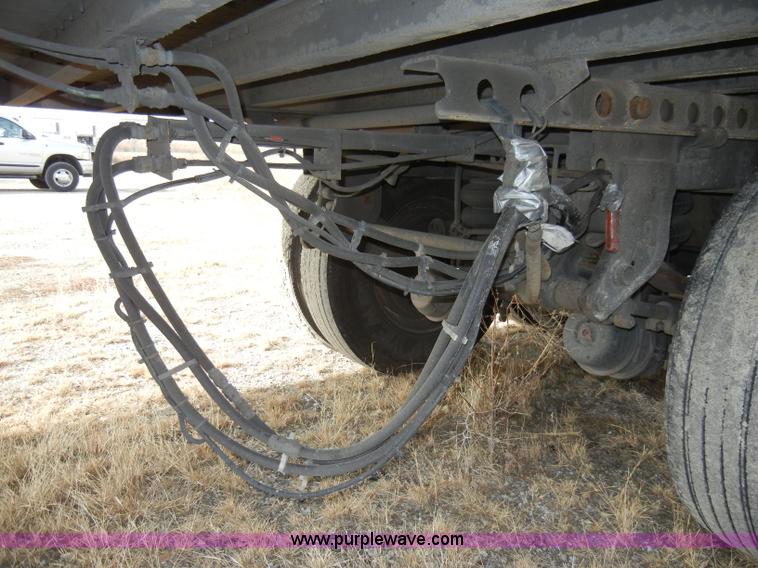 image for item A3371 1996 Wabash P-102CW 53' dry van trailer