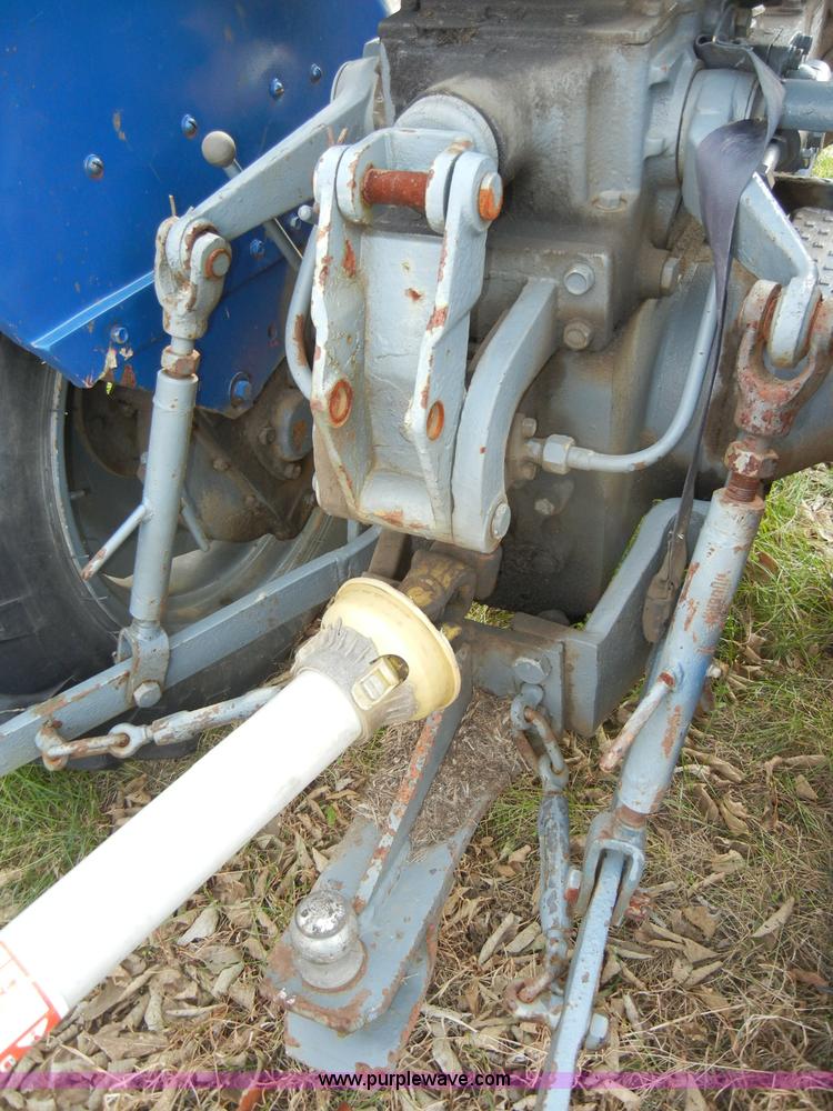 image for item A3372 Shandong TS180 tractor