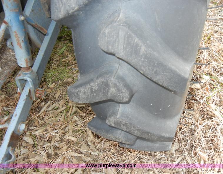 image for item A3372 Shandong TS180 tractor