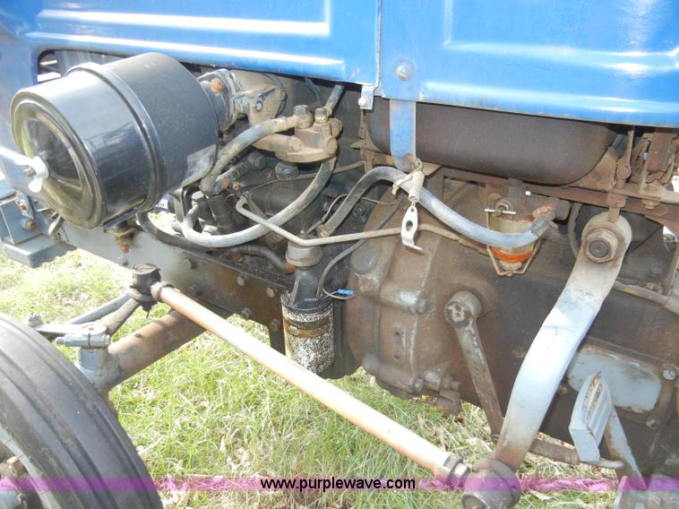 image for item A3372 Shandong TS180 tractor