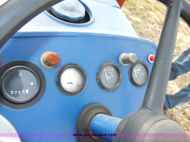 image for item A3372 Shandong TS180 tractor