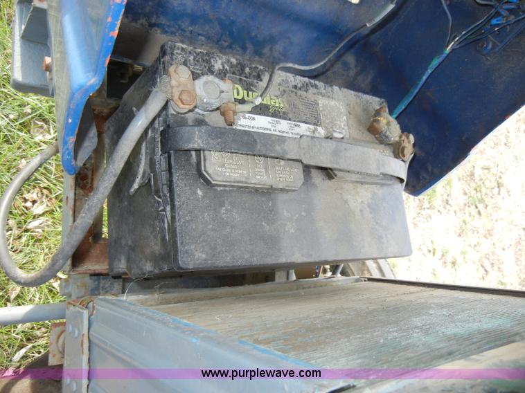 image for item A3372 Shandong TS180 tractor