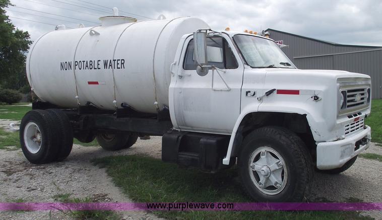 image for item A4075 1989 Chevrolet Kodiak D6500 water truck