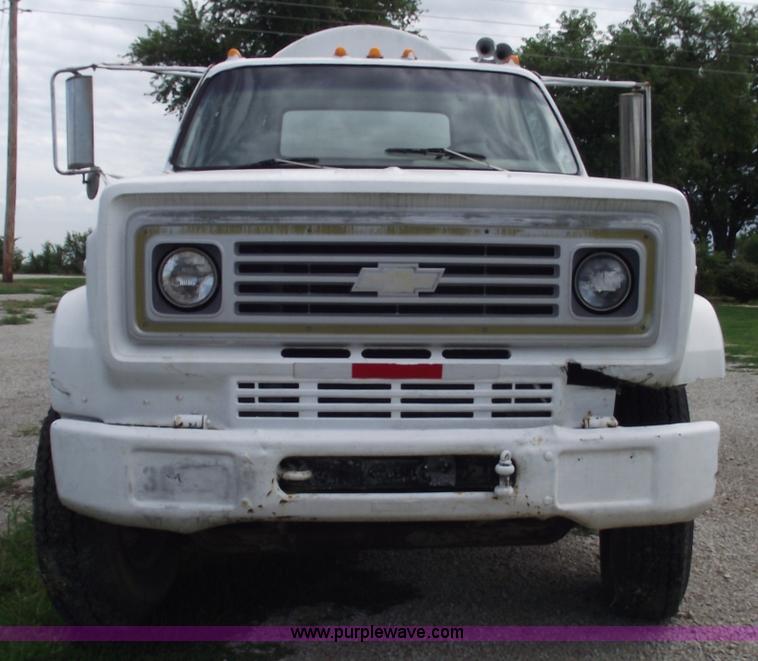 image for item A4075 1989 Chevrolet Kodiak D6500 water truck