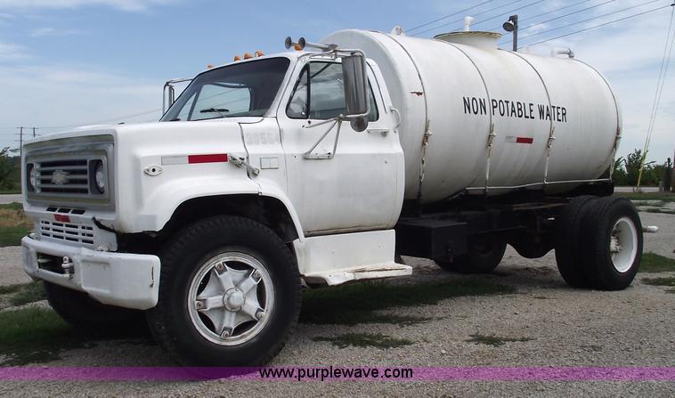 image for item A4075 1989 Chevrolet Kodiak D6500 water truck