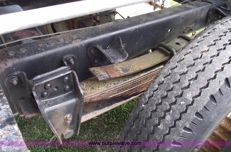 image for item A4075 1989 Chevrolet Kodiak D6500 water truck