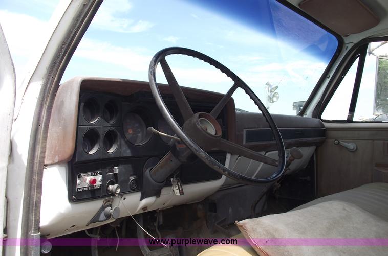 image for item A4075 1989 Chevrolet Kodiak D6500 water truck