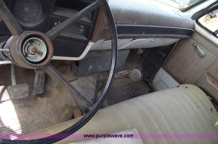 image for item A4075 1989 Chevrolet Kodiak D6500 water truck