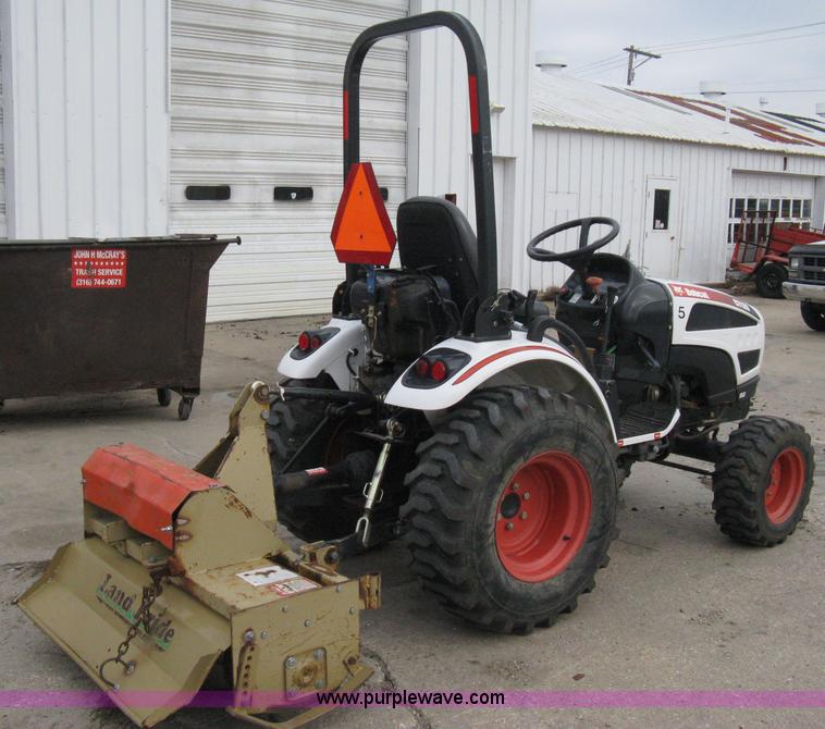 image for item A6012 2008 Bobcat CT120 FWA compact tractor
