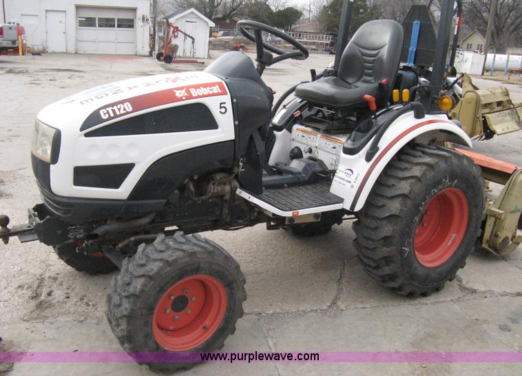 image for item A6012 2008 Bobcat CT120 FWA compact tractor