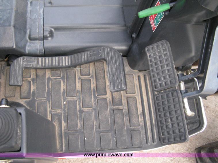 image for item A6012 2008 Bobcat CT120 FWA compact tractor