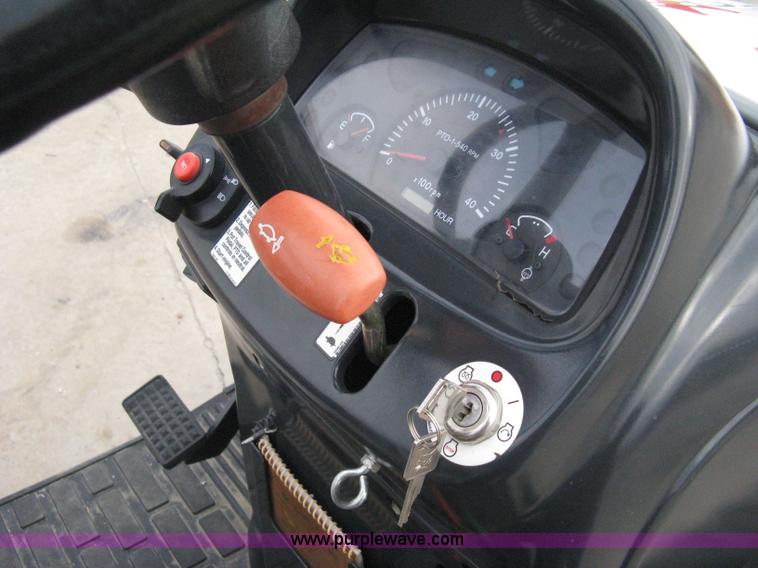 image for item A6012 2008 Bobcat CT120 FWA compact tractor