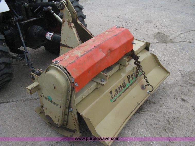 image for item A6012 2008 Bobcat CT120 FWA compact tractor