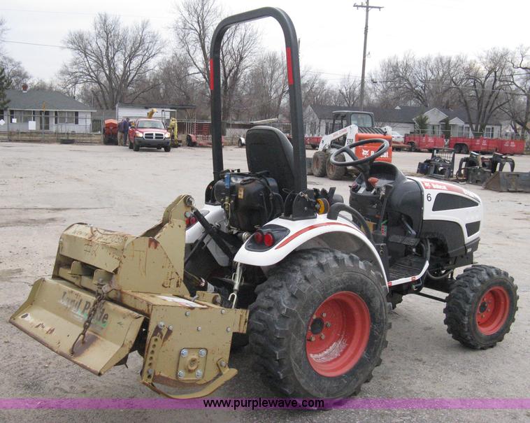 image for item A6013 2008 Bobcat CT120 FWA compact tractor