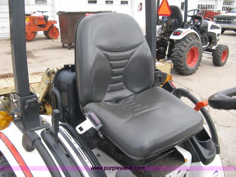 image for item A6013 2008 Bobcat CT120 FWA compact tractor