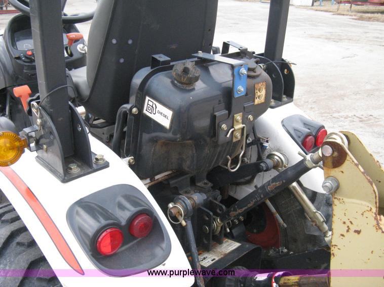 image for item A6013 2008 Bobcat CT120 FWA compact tractor