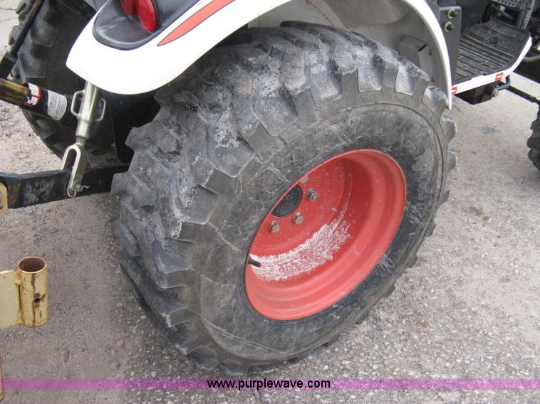 image for item A6013 2008 Bobcat CT120 FWA compact tractor