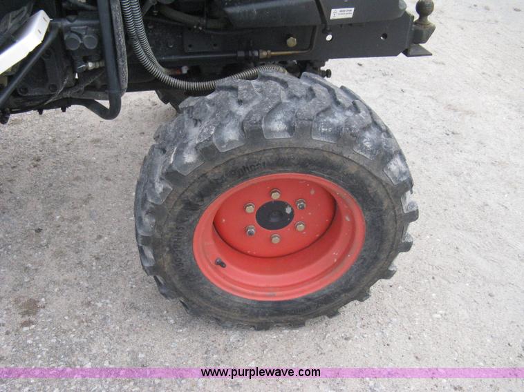 image for item A6013 2008 Bobcat CT120 FWA compact tractor