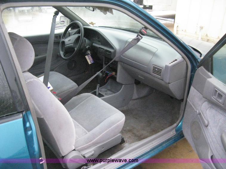 image for item A6019 1995 Ford Escort LX