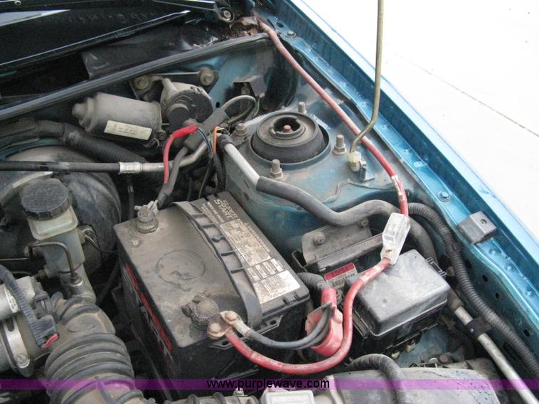 image for item A6019 1995 Ford Escort LX