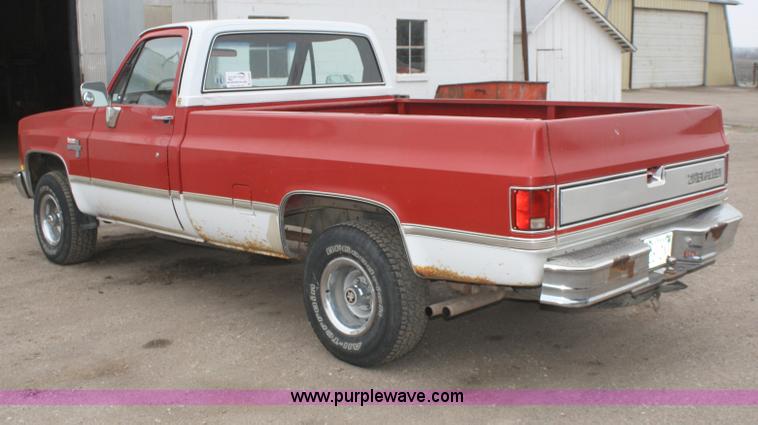 image for item A6564 1984 Chevrolet K10 Silverado pickup truck