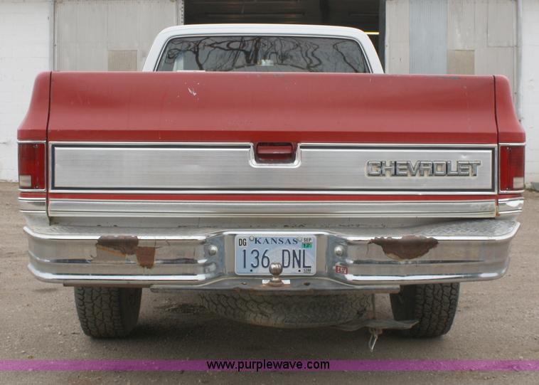 image for item A6564 1984 Chevrolet K10 Silverado pickup truck