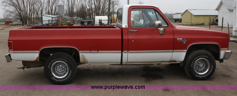image for item A6564 1984 Chevrolet K10 Silverado pickup truck