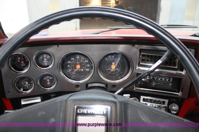 image for item A6564 1984 Chevrolet K10 Silverado pickup truck