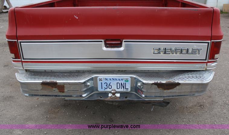 image for item A6564 1984 Chevrolet K10 Silverado pickup truck