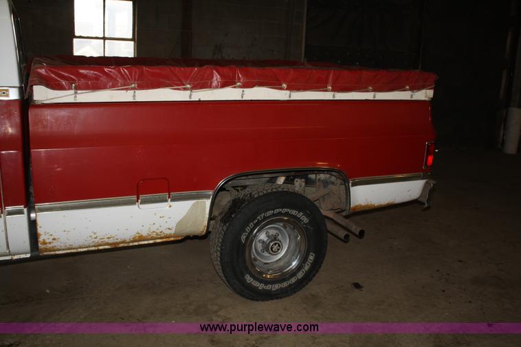 image for item A6564 1984 Chevrolet K10 Silverado pickup truck