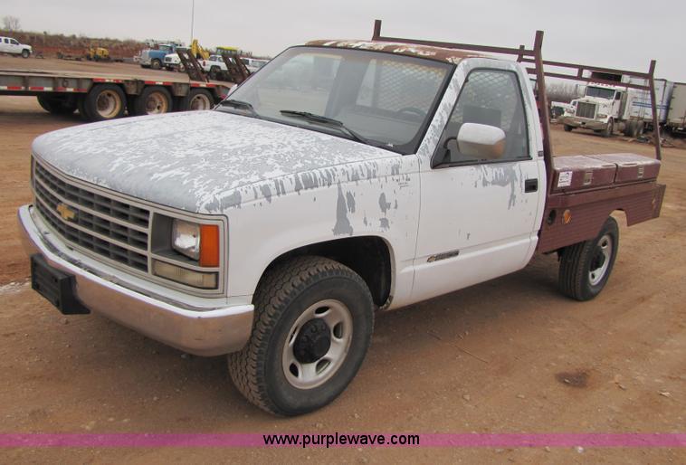 image for item B2151 1990 Chevrolet C2500 pickup truck