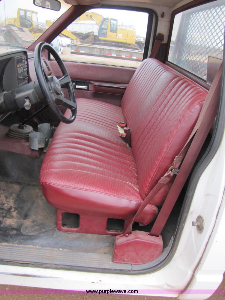 image for item B2151 1990 Chevrolet C2500 pickup truck