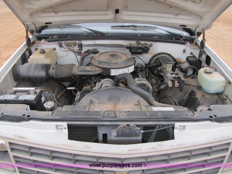 image for item B2151 1990 Chevrolet C2500 pickup truck