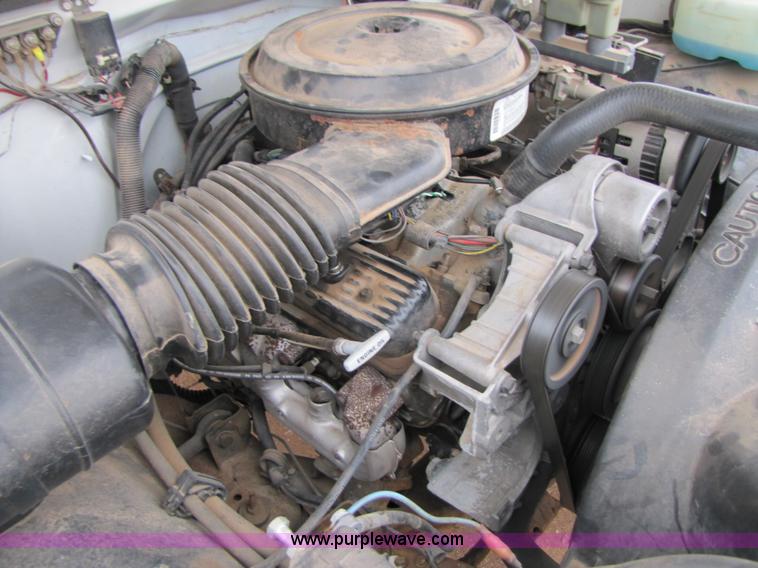 image for item B2151 1990 Chevrolet C2500 pickup truck