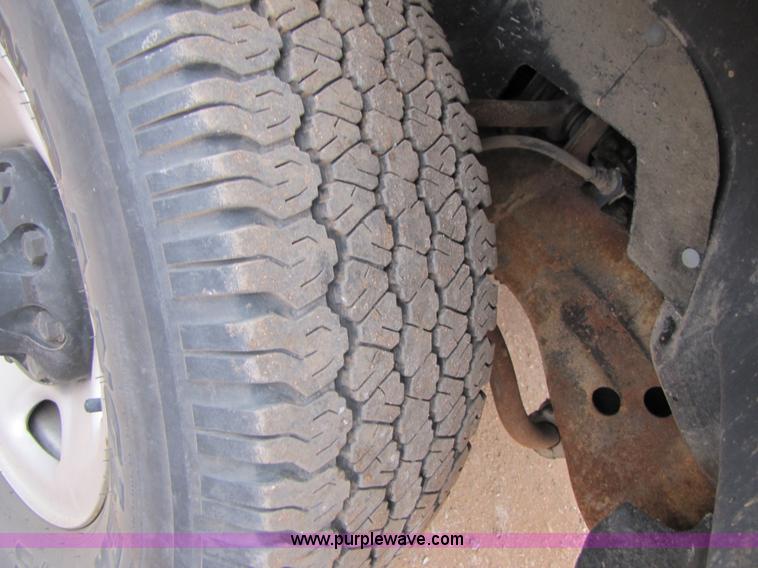 image for item B2151 1990 Chevrolet C2500 pickup truck