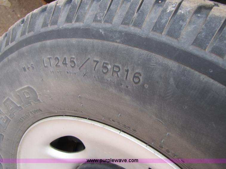 image for item B2151 1990 Chevrolet C2500 pickup truck