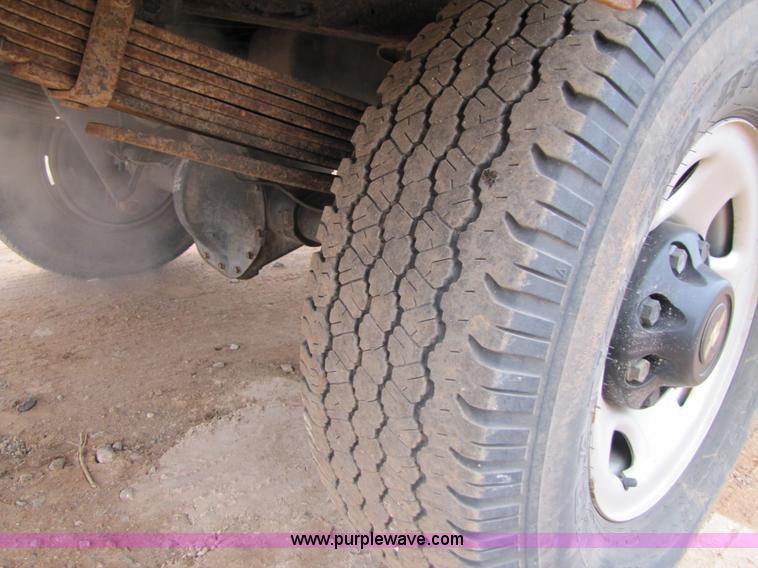 image for item B2151 1990 Chevrolet C2500 pickup truck