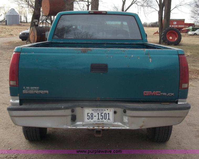 image for item B5074 1994 Chevrolet K2500 extended cab pickup truck