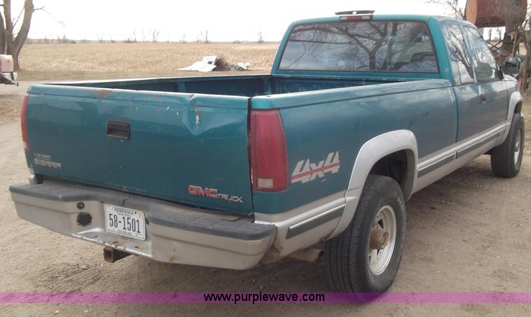 image for item B5074 1994 Chevrolet K2500 extended cab pickup truck