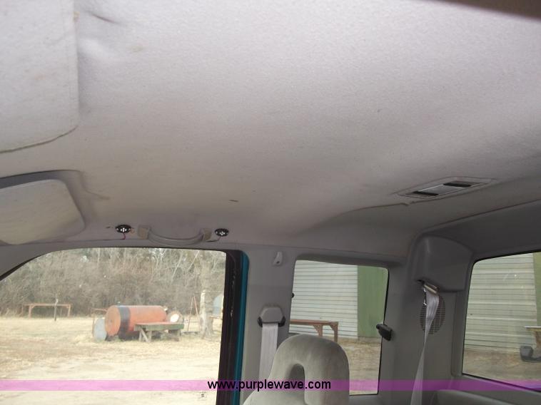 image for item B5074 1994 Chevrolet K2500 extended cab pickup truck