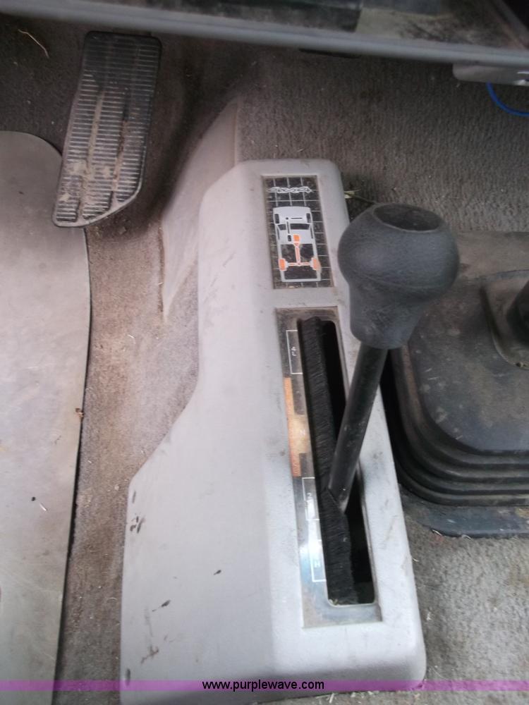 image for item B5074 1994 Chevrolet K2500 extended cab pickup truck