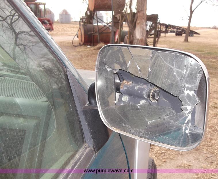 image for item B5074 1994 Chevrolet K2500 extended cab pickup truck