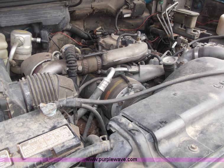 image for item B5074 1994 Chevrolet K2500 extended cab pickup truck