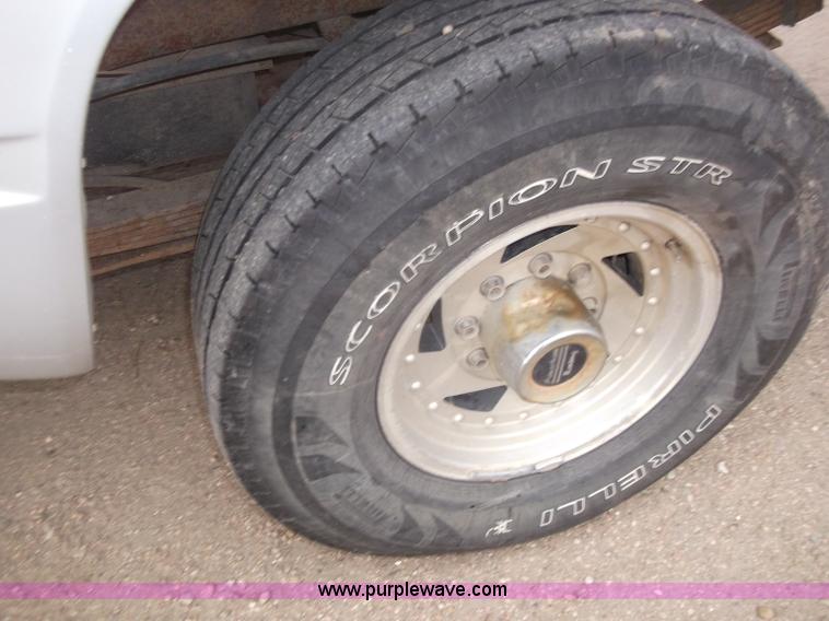 image for item B5074 1994 Chevrolet K2500 extended cab pickup truck