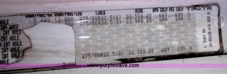 image for item B5076 2004 Freightliner ST120 semi truck