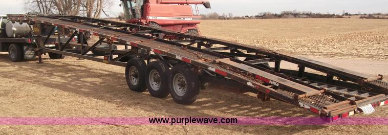 image for item B5077 2007 Kaufman W56 Wedge fifth wheel car hauler